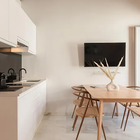 Isg Cuna Aparthotel Sevilla