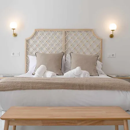 Isg Cuna Apartahotel Sevilla