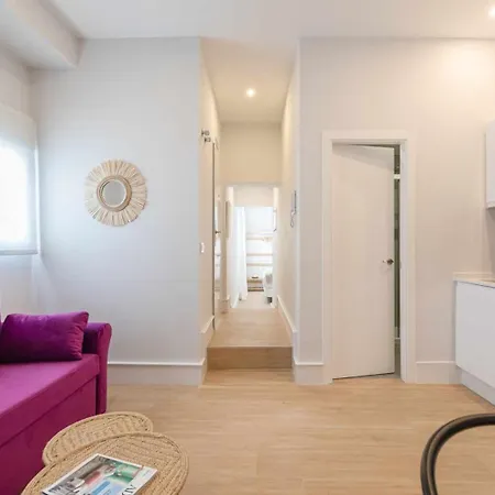 Isg Cuna Aparthotel Sevilla